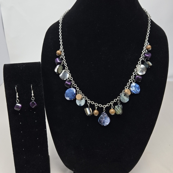 Beautiful Womens Dangle Necklace-Matching Earrings Silver Tone Adjustable Chain - Picture 2 of 13